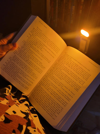 Boklampen – 3 ulike lysmoduser – 1 års garanti.